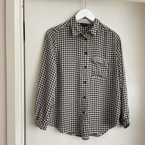 Who What Wear Tops - Who What Wear Houndstooth Blouse